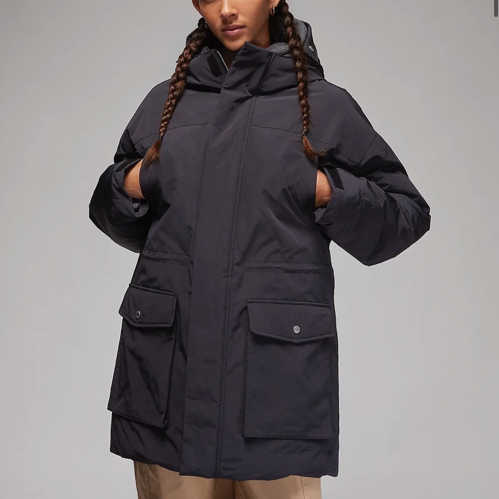 Women’s Nike Air Jordan Down Parka Winter Coat Black FB5085-010 Size Medium NEW